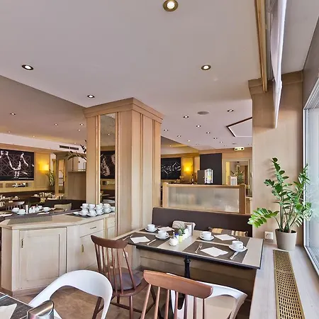 奥林匹亚公园安娜艺术酒店 酒店 4*